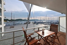 Apartment 1 "Nordlicht" - Blickrichtung Binnen- und Yachthafen/offenes Meer