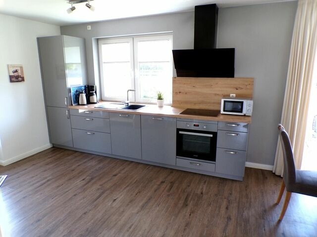 Ferienhaus in Fehmarn OT Staberdorf - Reetdachhaus 3, inkl. 2 Parkpl&auml;tze - Bild 5