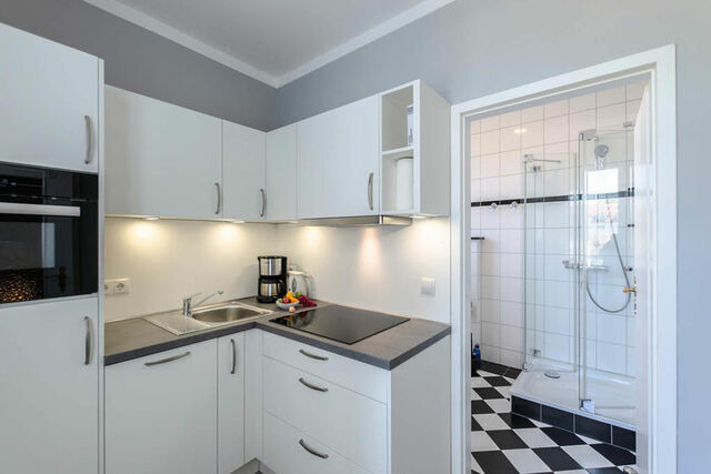 Ferienwohnung in Binz - Villa Iduna / Ferienwohnung No. 6 - 1. OG mit Balkon nach S&uuml;den - Bild 10