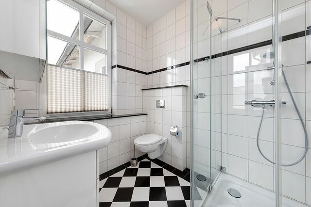 Ferienwohnung in Binz - Villa Iduna / Ferienwohnung No. 6 - 1. OG mit Balkon nach S&uuml;den - Bild 11