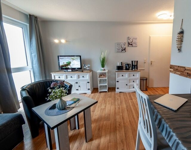 Ferienwohnung in Lobbe - Ferienwohnung 30 - Strandhaus Mönchgut - Endloser Sandstrand und das weite Meer - Bild 4