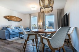 Waldstraße 49, Neu! Riviera 39