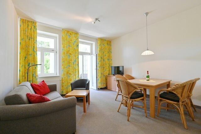 Ferienwohnung in Sellin - Ferienwohnung 2 Villa Celia Sellin strandnah für 6 Personen - Bild 2