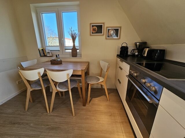 Ferienwohnung in Dahme - K&uuml;stengl&uuml;ck 3: Modernes Maisonette-Apartment mit Meerblick & Kickerspa&szlig; - 200m zum Strand & B&auml;cker. - Bild 16