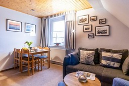 B&uuml;tow WE6 mit Parkplatz - ABC12