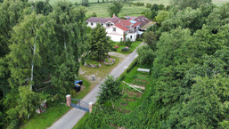 Erdgeschoss, &uuml;berdachte Terrasse, Familienbett, Holzfu&szlig;boden