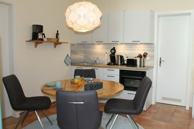 Ferienwohnung in K&uuml;hlungsborn - Strandstr. 16 - 29-04 - Bild 2