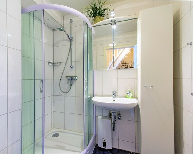 Ferienwohnung in Thiessow - Ihr Zuhause am Meer - Bade- & Erlebniswelt t&auml;glich inklusive - Bild 15